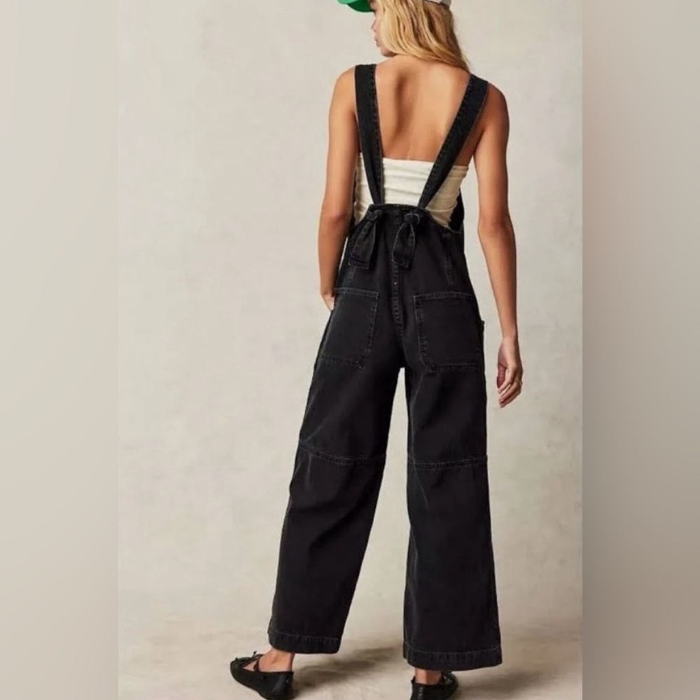Free People Field of Flowers wide leg overalls. Black. Medium. Gently worn